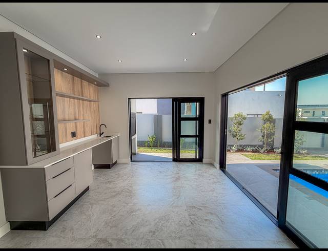 4 BEDROOM FREESTANDING FOR SALE IN FOUNTAINBROOK ESTATE